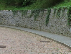 Nováček kontroluje situaci