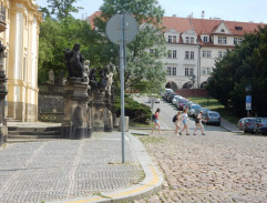 Multikára na Loretánském náměstí