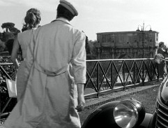 U vítězného oblouku