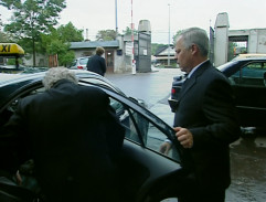 Na hřbitově