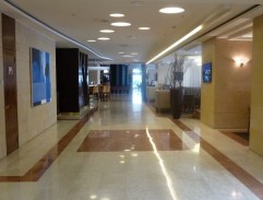 Chodba v budově Universum