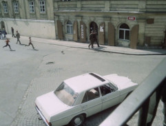 Zítra vstanu a opařím se čajem