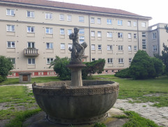 Sraz s dealerem trávy