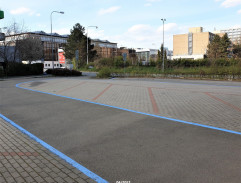 Odjezd z parkoviště