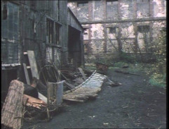 Opuštěná továrna