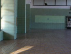 Ještě žiju s věšákem, plácačkou a čepicí