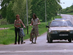 Ještě žiju s věšákem, plácačkou a čepicí