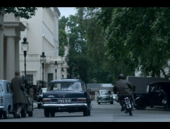 Anthony, Lord Snowden na motorce