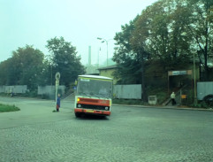 Autobus odbočuje