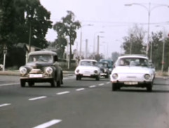 kolona aut s tudorem