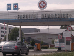 Brána Fakultní nemocnice Hradec Králové