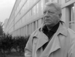 Charles konečně najde svůj domov