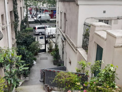 Francis odchází z domu