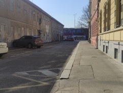 Temná ulice v Berlíně