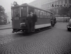 Přeplněná tramvaj