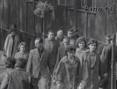 Zaměstnanci při zdi