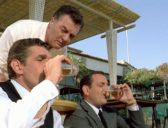 Přípitek před výbuchem