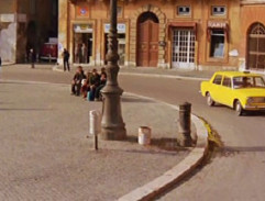 Marcella přijíždí 