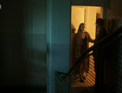 Před bytem Jolany Gábové