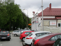 pred stanicou vo Vrútkach