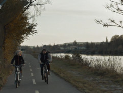 Cyklostezka kolem řeky