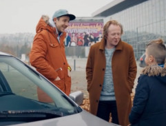 Protest před pavilonem