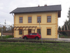 Zastávka Chrášťany