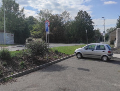 Dva muži hlásí příchod