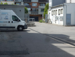 Hrouzkův příjezd