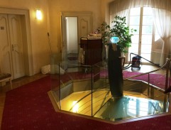 chodba v hoteli Richmond