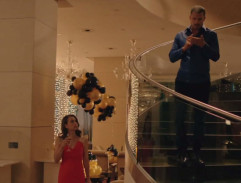 schodisko v hotelovej reštaurácií