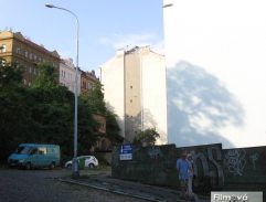 Nároží s plakáty