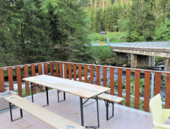 Terasa penzionu Kramlův mlýn