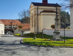 5. Mrtví do hospody nechodí