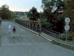 Na rekonstruovaném mostě