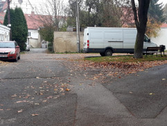 Před Oliviným domem