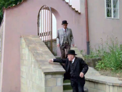 6. V tom starém domě