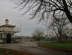 Zastávka u kaple