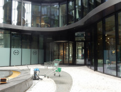 Eva cestou do práce