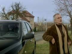 pred Andreiným domom