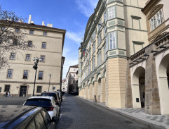 Malostranské náměstí 2