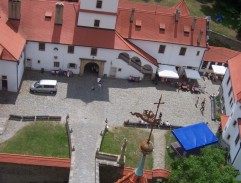 Pohled z hradní věže