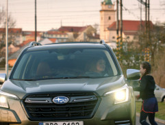 U fotbalového hřiště