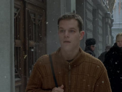 Před americkou ambasádou