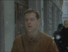 Před americkou ambasádou