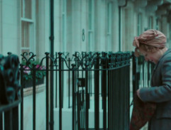 Paní Harrisová jede do Paříže