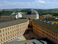 Vzpomínka - pohled na věznici