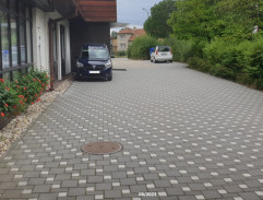 Rakev se školníkem Málkem