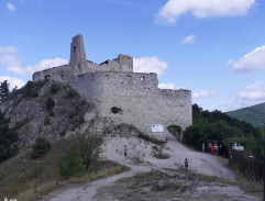 Tajemství hradu v Karpatech