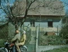 před Francovým domem